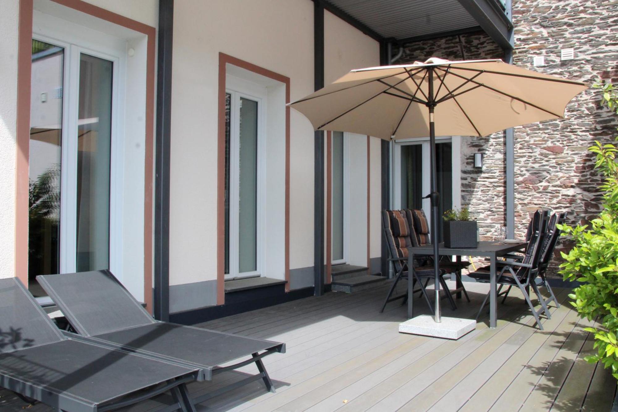 Moselromance - Luxusapartment - Grosse Terrasse - Ruhige Lage Traben-Trarbach Exterior photo